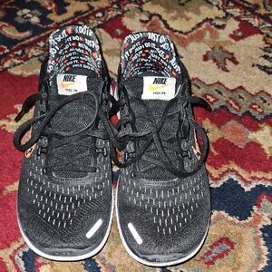 Nike Black and White Running Shoes